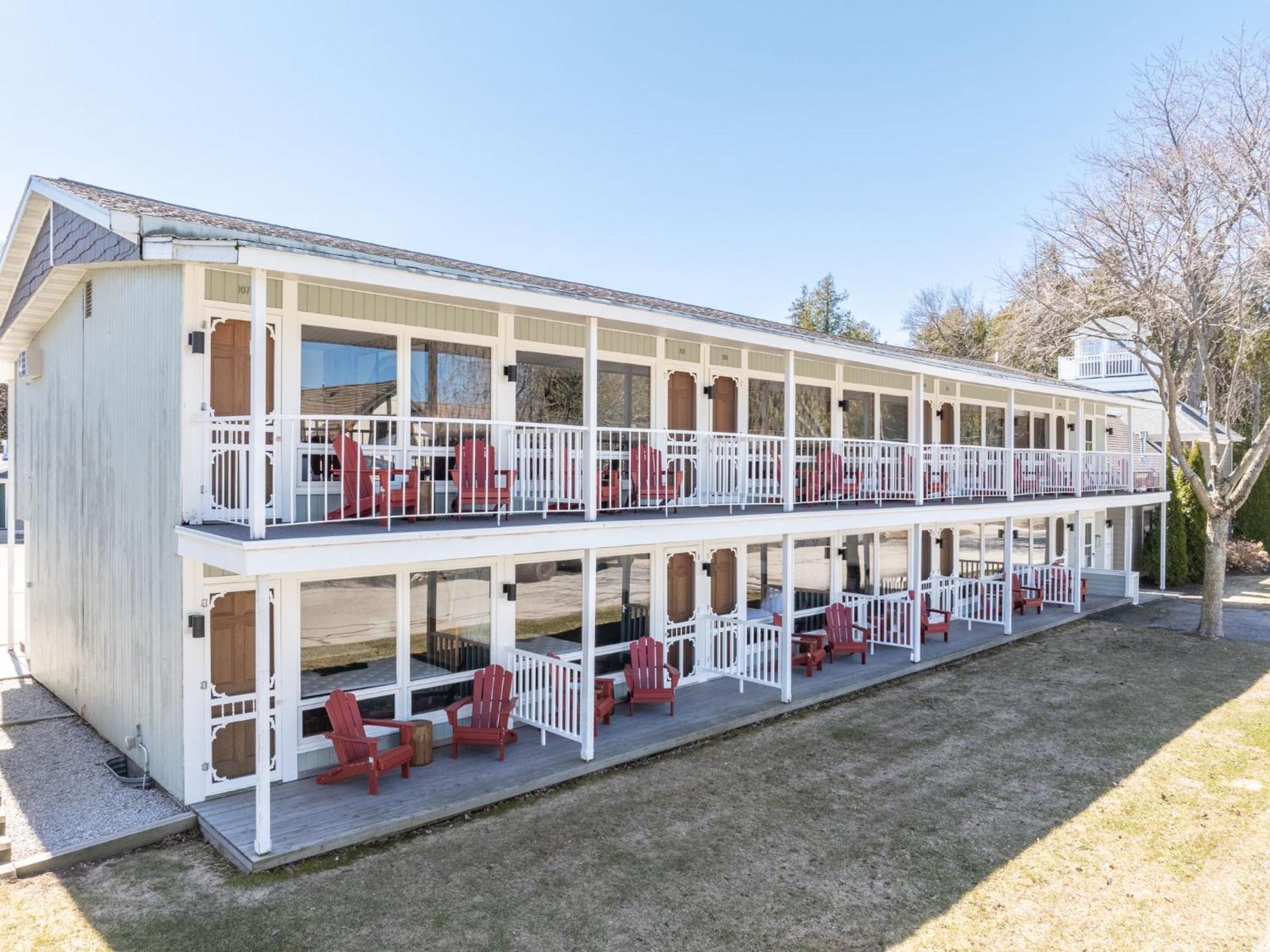 Spruce & Shore Motel Фиш-Крик Экстерьер фото